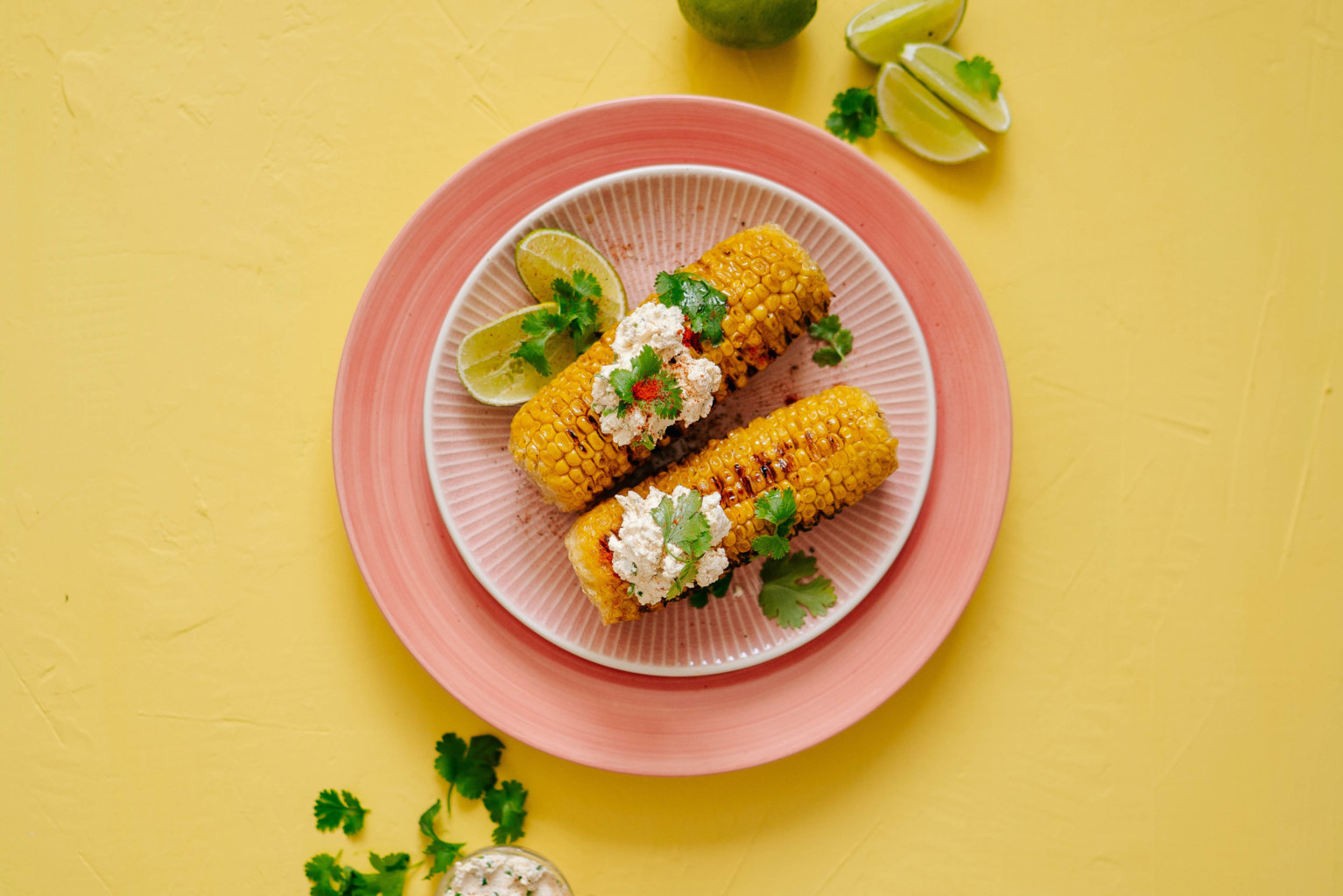 Maïs grillé au coriandre, citron vert et Cantadou