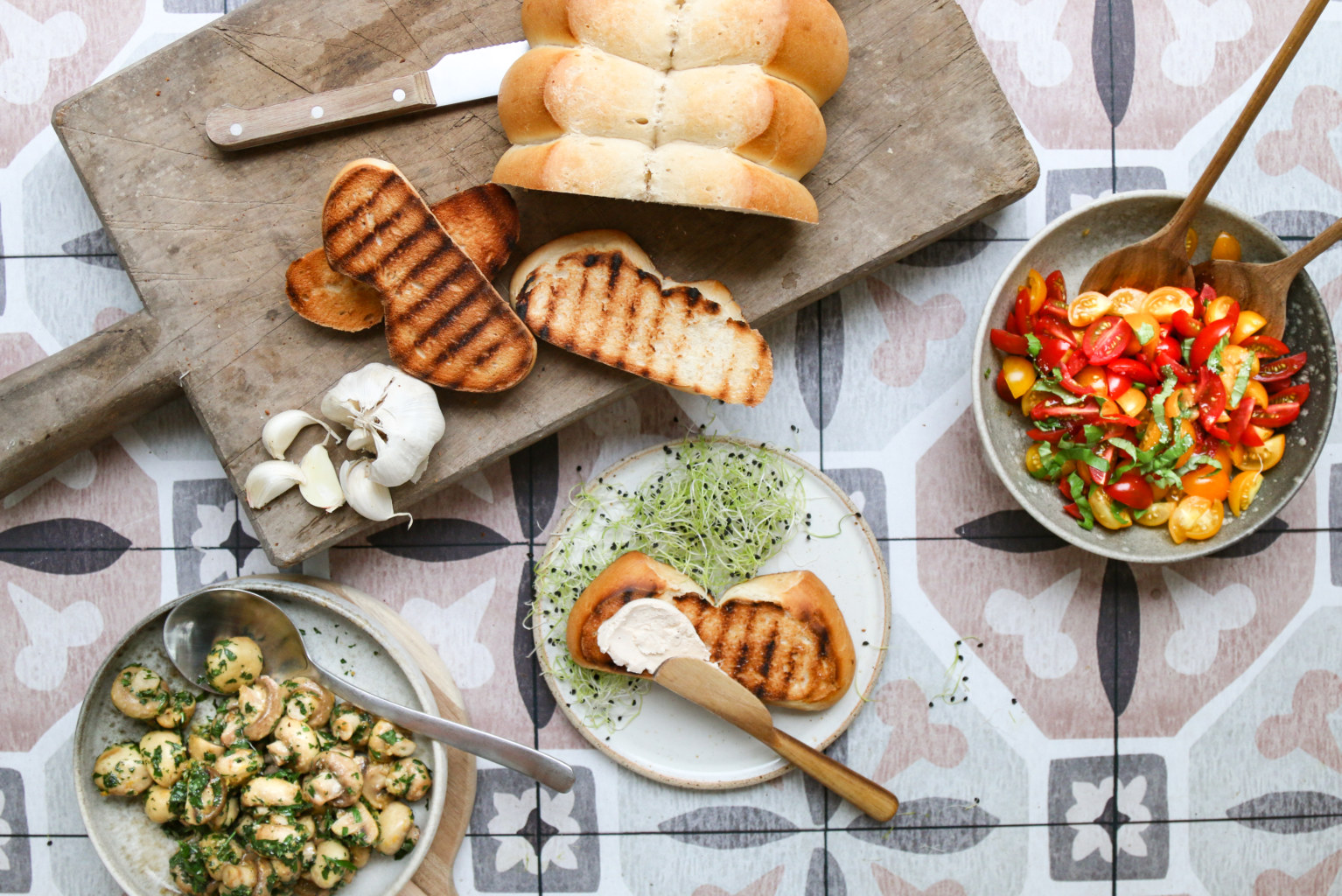 Pain à l’ail au Cantadou