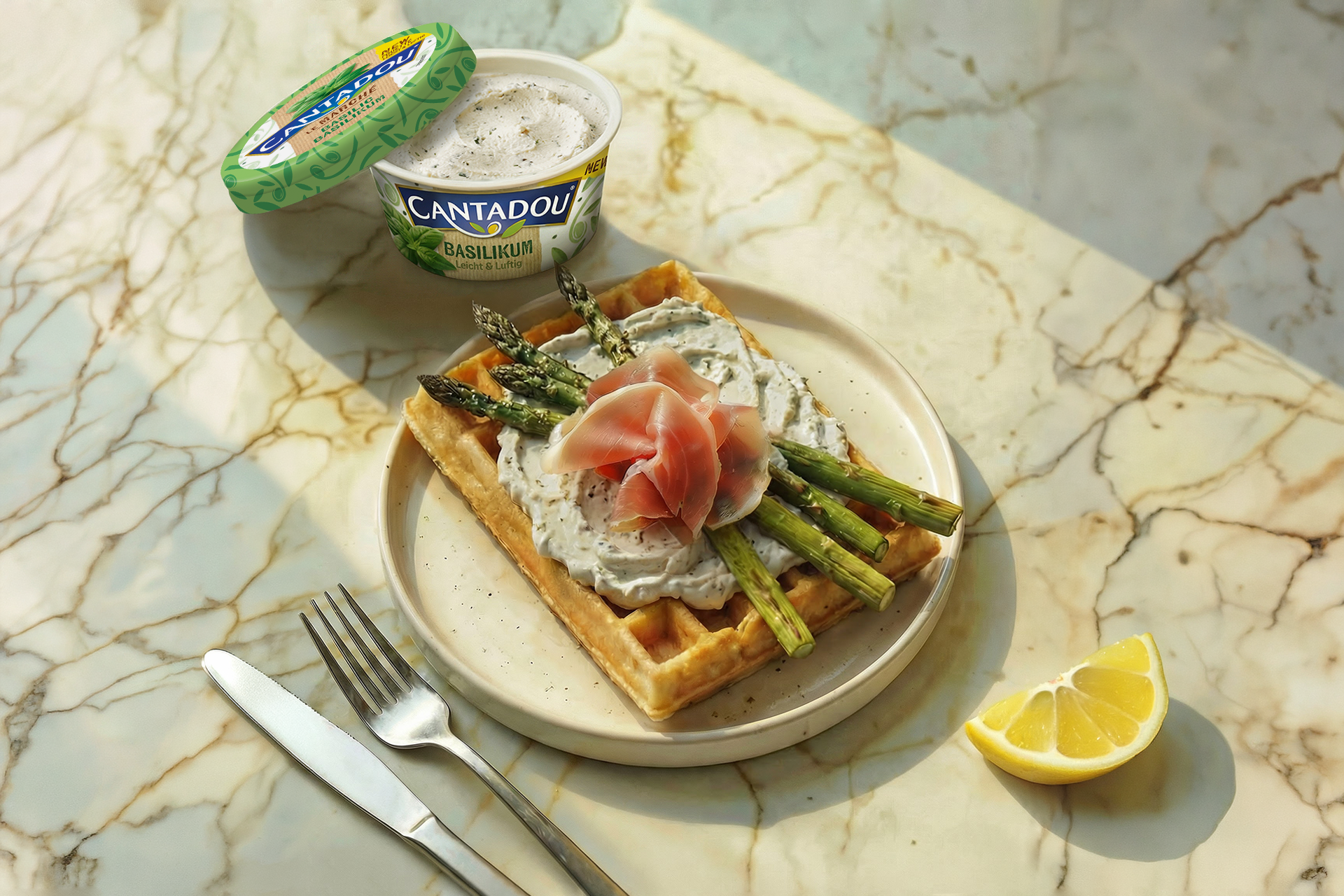 Gaufre salée aux asperges et prosciutto